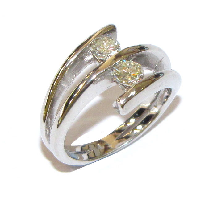 14ct white gold 2 stone diamond ring