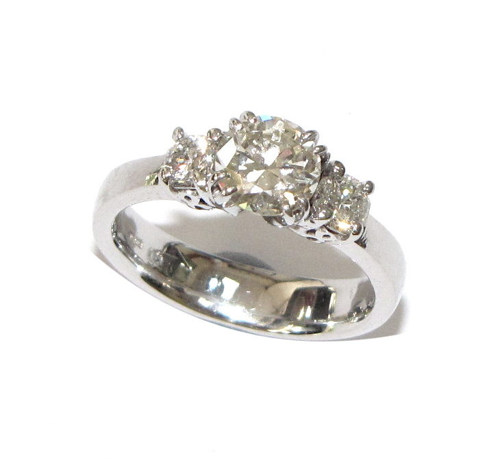 14ct White Gold 3 Stone Diamond Ring