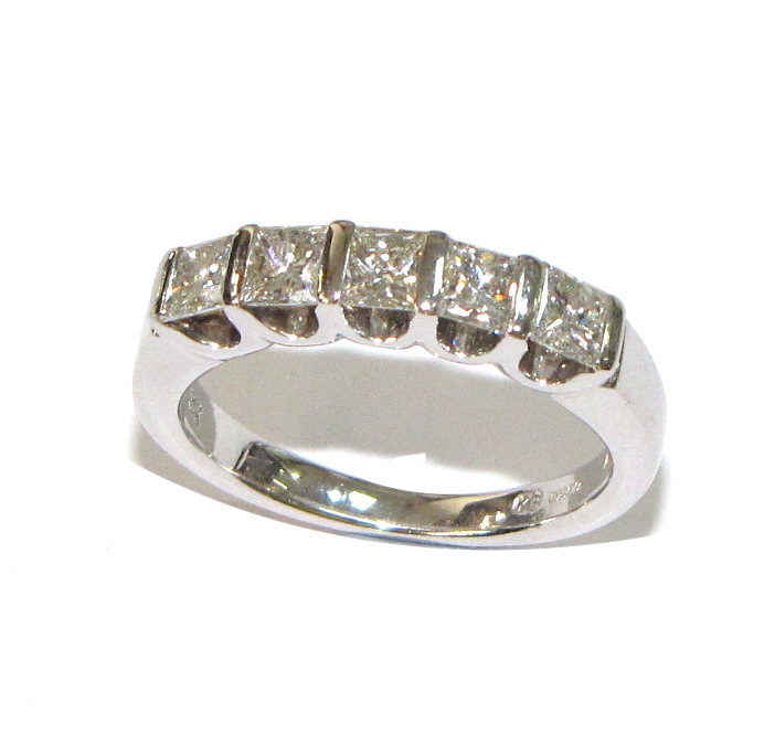 14ct white gold 5 stone diamond ring