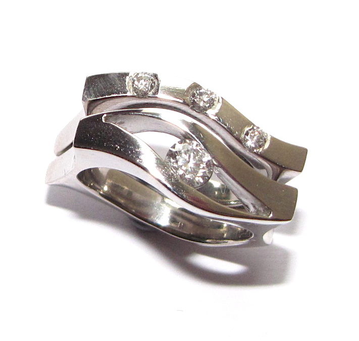 Square shank wedding ring